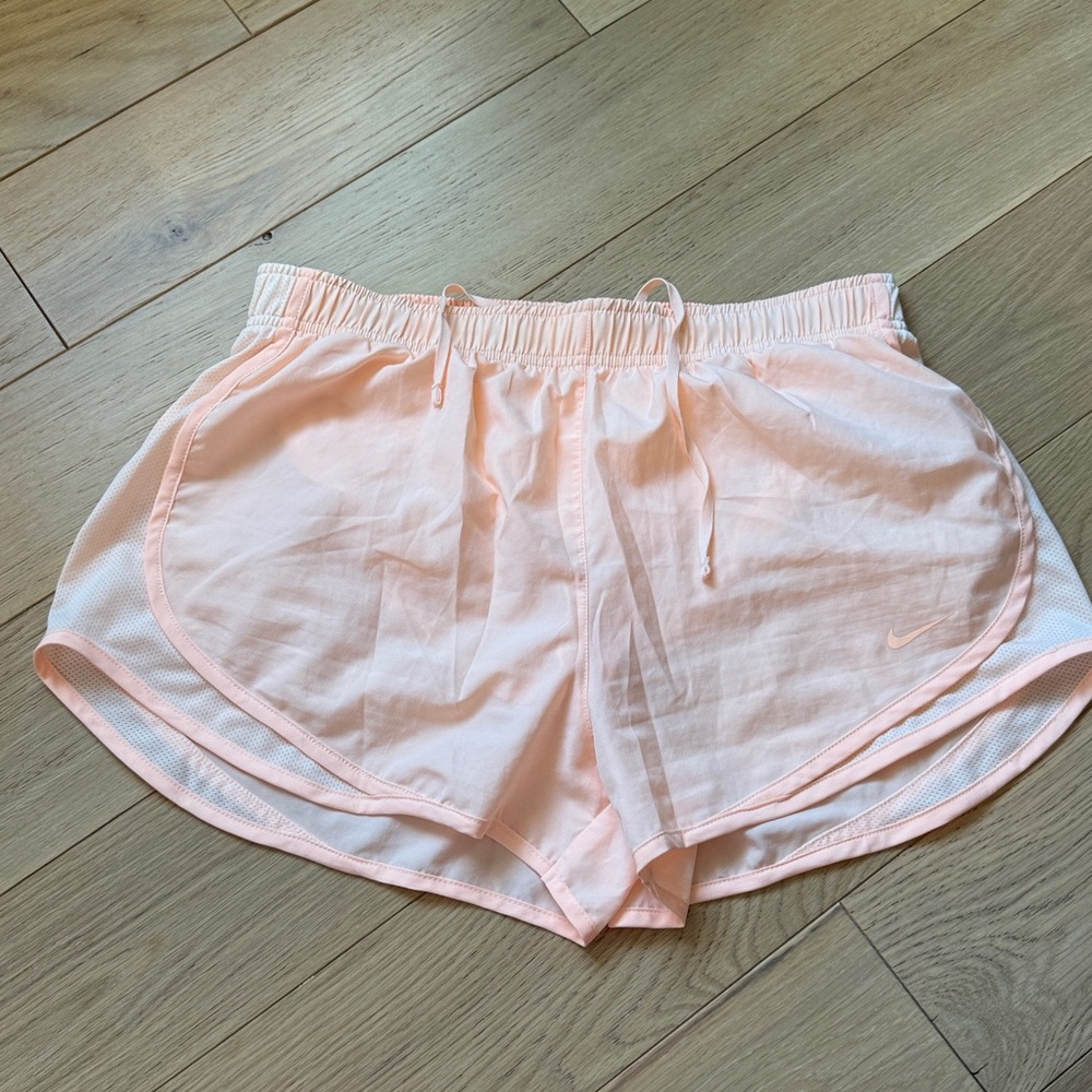 Nike Dri-FIT Tempo Running Shorts Soft Orange Size L